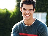 Асылдардың үйдегі фотосуреттері