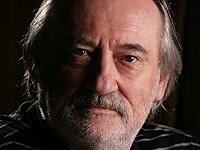 Көрмеде трусиктер