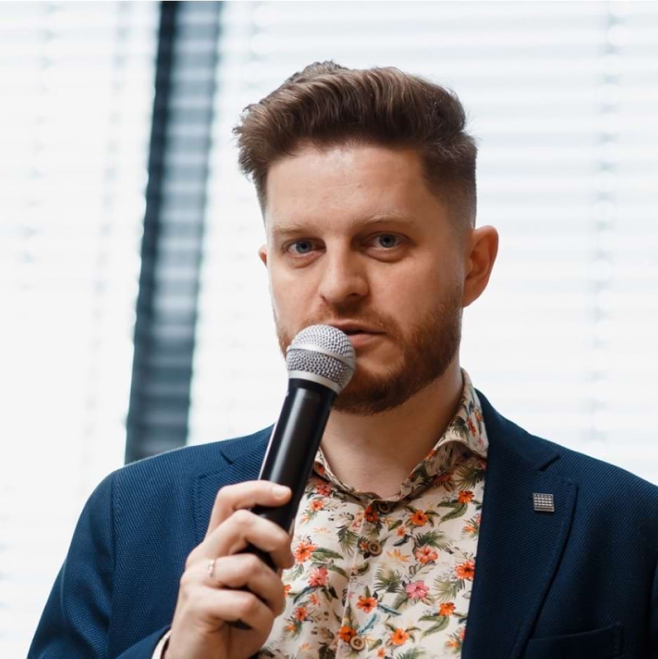 Александр Стогов