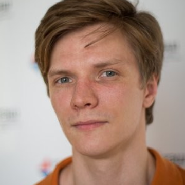 Евгений Комаров