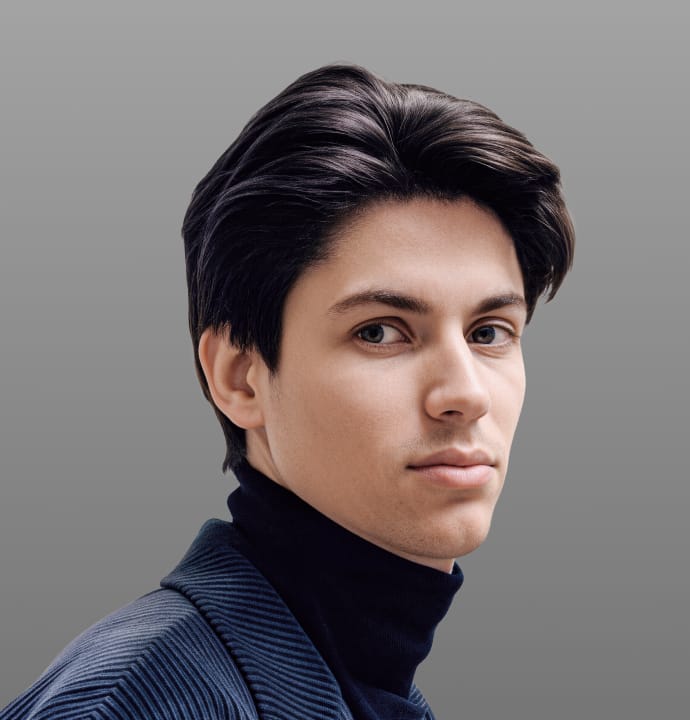 Михаил Лапиков