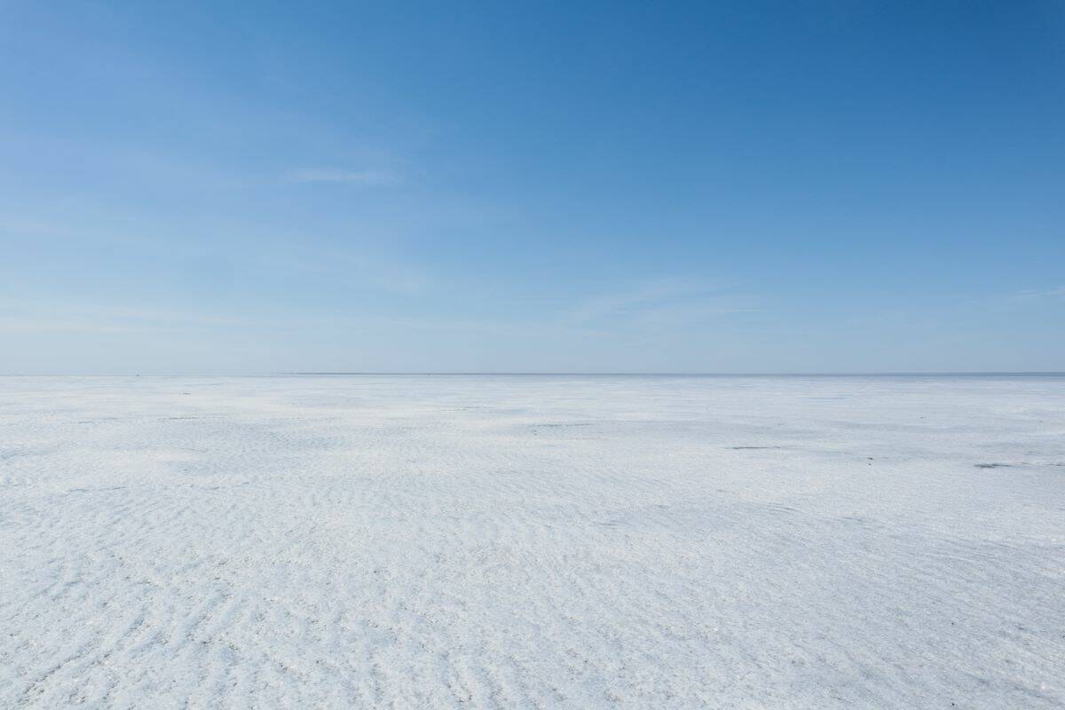 Солёное озеро Эльтон