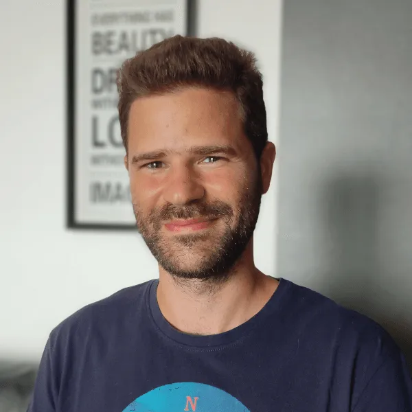 Руслан Савченко