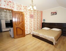 Семейный номер люкс с кухней и террасой 