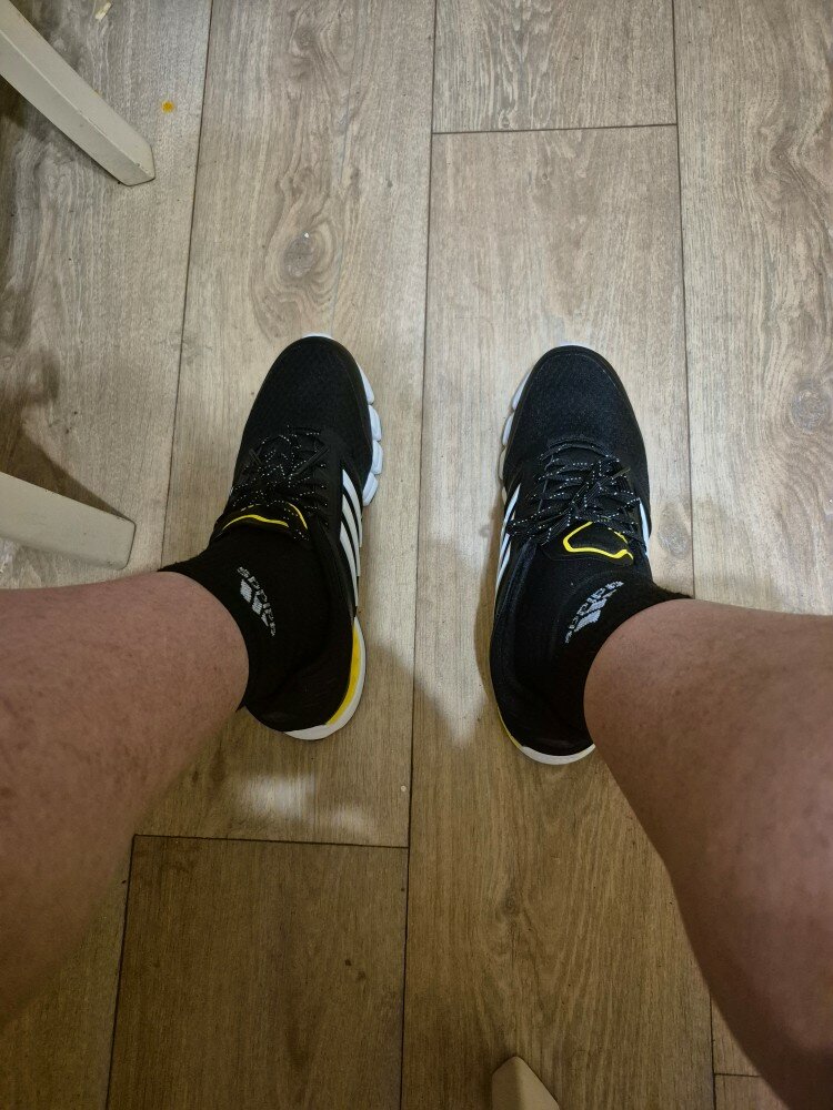 custom review-Adidas CC Revolution Амортизация Устойчивый к истиранию Дышащий Низкий Топ Беговые кроссовки Мужские Черный Белый