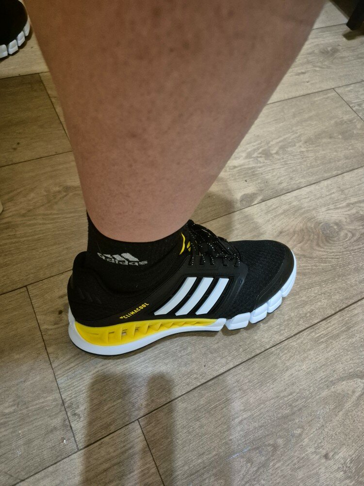 custom review-Adidas CC Revolution Амортизация Устойчивый к истиранию Дышащий Низкий Топ Беговые кроссовки Мужские Черный Белый