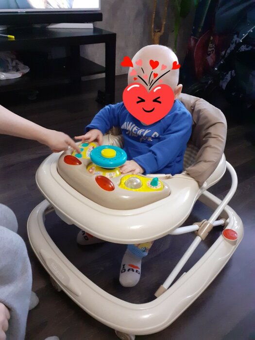 Ходунки Babycare Flip BG0601, бежевый/точки - фото № 1 от пользователя  anonymous