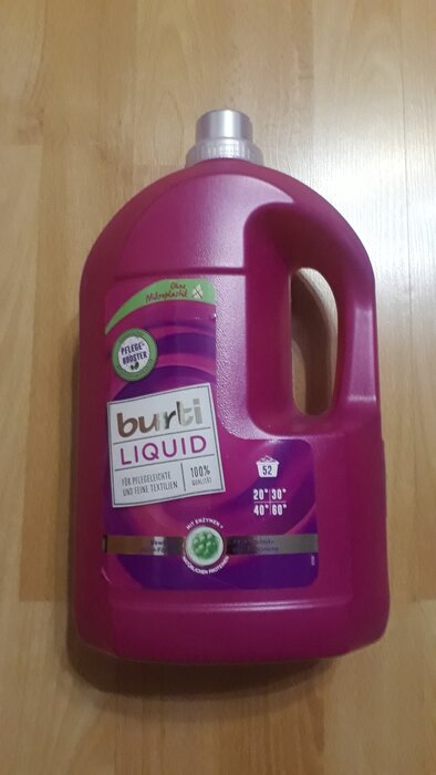 Жидкость для стирки Burti Liquid для цветного и тонкого белья, 1.45 л, бутылка - фото № 1 от пользователя  anonymous