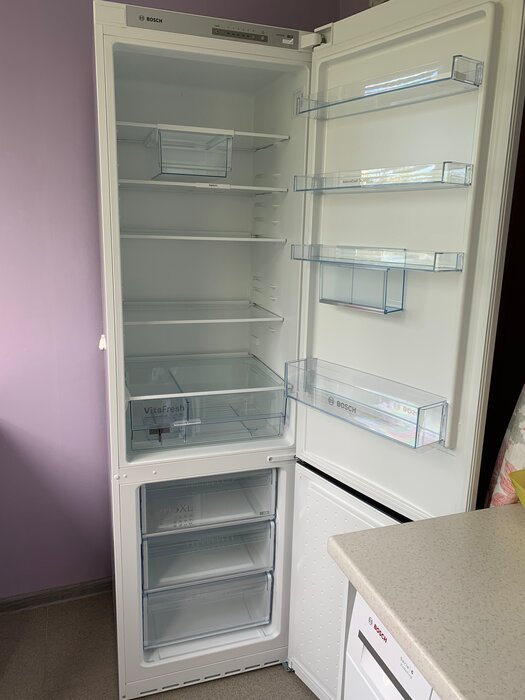 holodilnik bosch kgv39xw22r