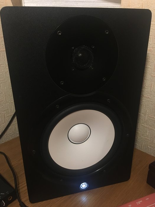 Напольная акустическая система YAMAHA HS8, черный - фото № 1 от пользователя  anonymous