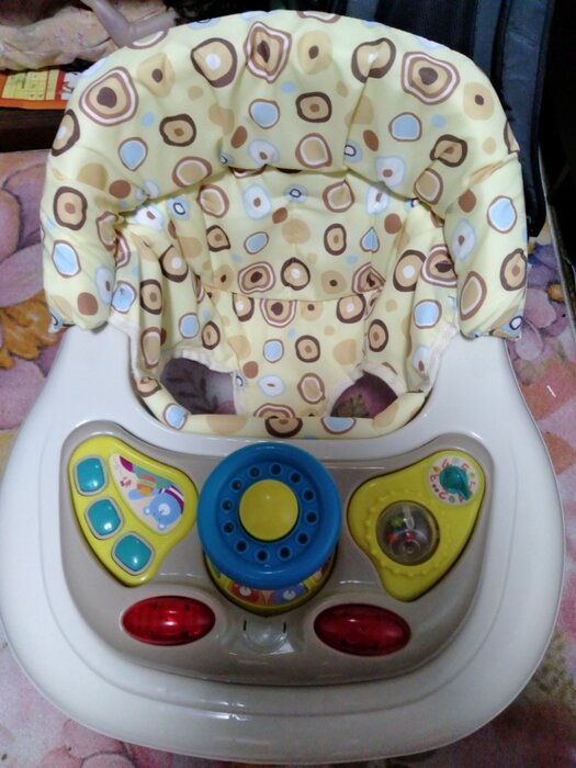 Ходунки Babycare Flip BG0601, бежевый/точки - фото № 1 от пользователя  Валентина Дмитриева