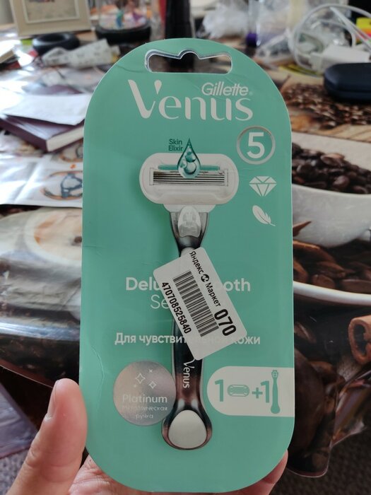 Venus Extra Smooth Platinum Бритвенный станок + сменная касета, с 1 сменным лезвием в комплекте - фото № 1 от пользователя  Сергей Ким