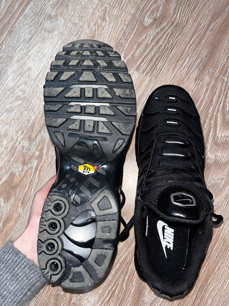 custom review-Nike Air Max Plus Амортизация Низкий Топ Повседневный Городской Коммутирование Беговые кроссовки Мужской Черный