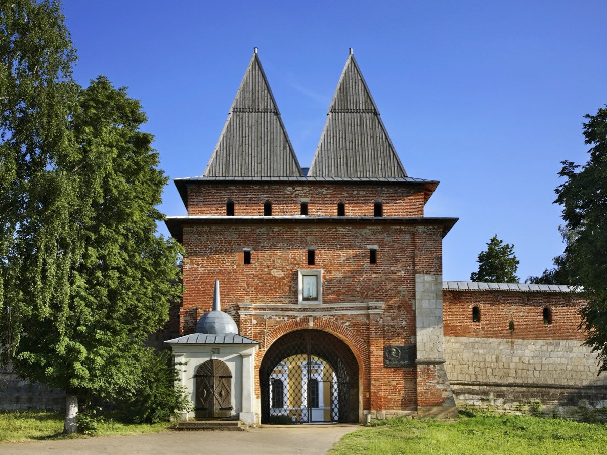 Зарайск: самый маленький кремль, море сыра и ледяная купель