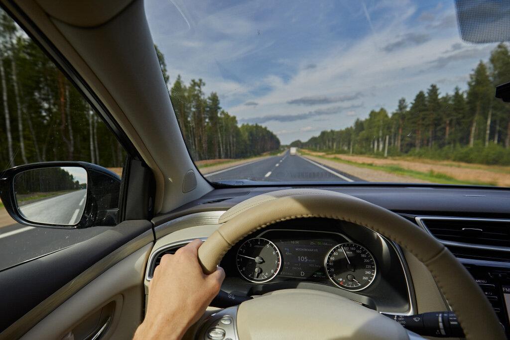 Дороги Костромской области — это контраст из идеальных трасс и разбитых местных дорог