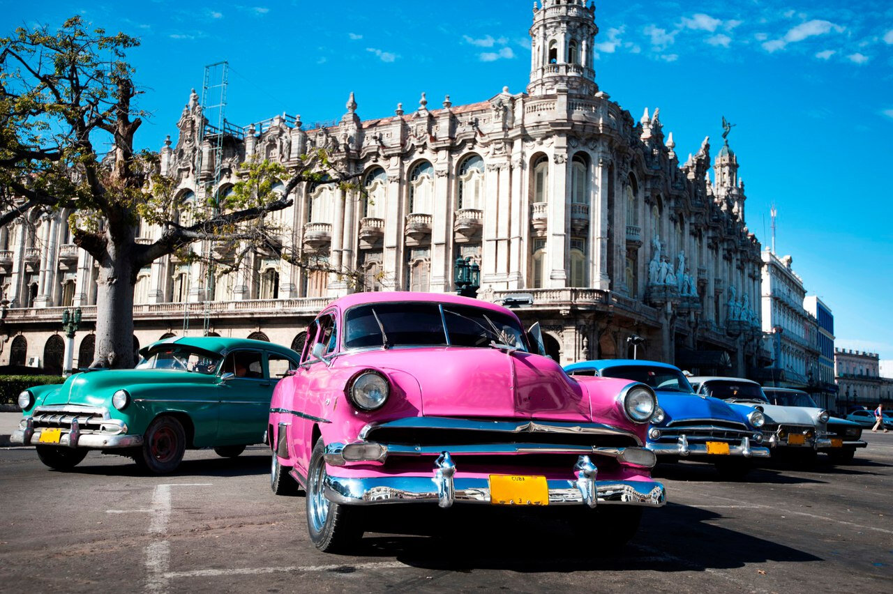 Неслучайно городом-побратимом Чебоксар стала Санта-Клара, она находится в провинции Вилья-Клара Республики Куба.