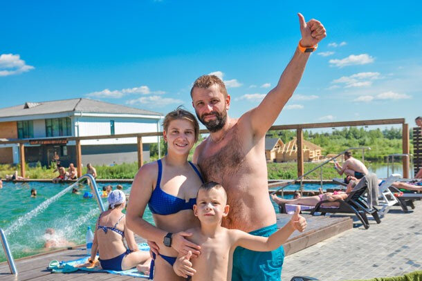 На базе отдыха «Источник Тюменский» к водным процедурам прилагается разнообразная программа развлечений и детской анимации.