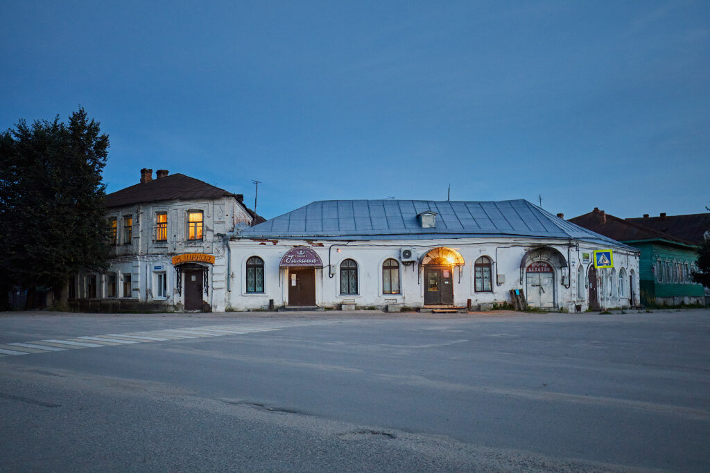 Любителям каменной архитектуры город понравится