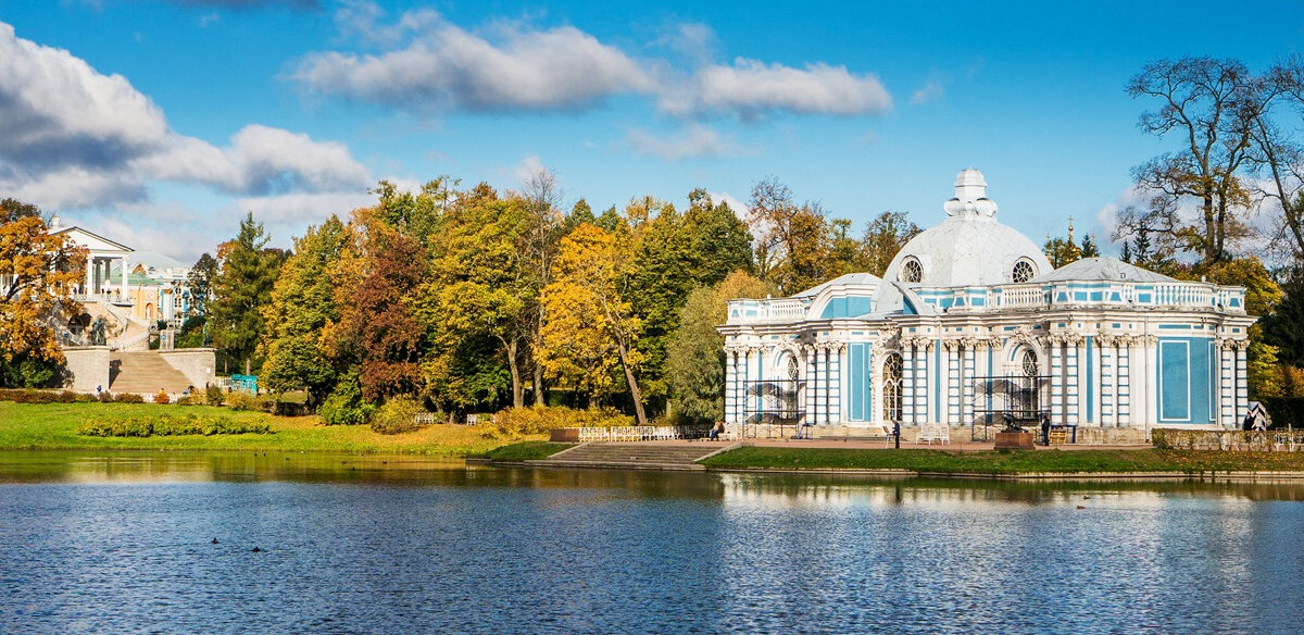 Город Пушкин: императорские дворцы, Янтарная комната и Царскосельский лицей