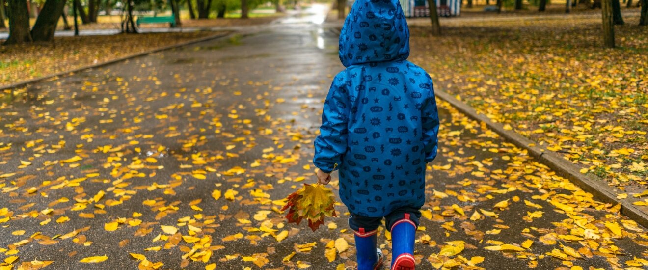 Фото В Пальто На Улице Осенью