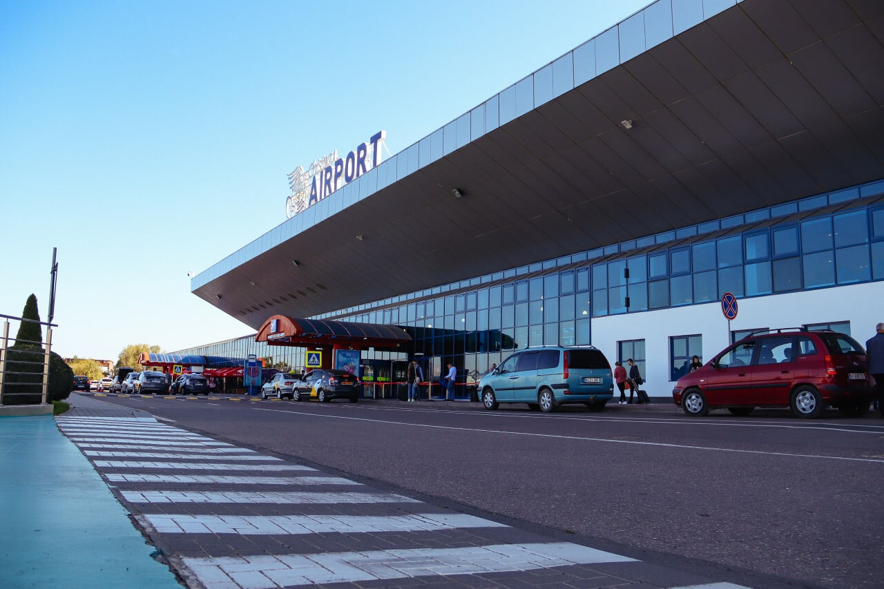 Из Кишинева можно улететь прямым рейсом более чем в 30 городов, включая Вену, Милан, Париж, Прагу, Берлин, Дубай и Венецию.