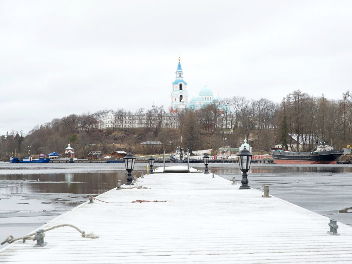 Если вы решитесь ехать на Валаам зимой, учтите, что экскурсионная программа будет идти по программе «минимум».