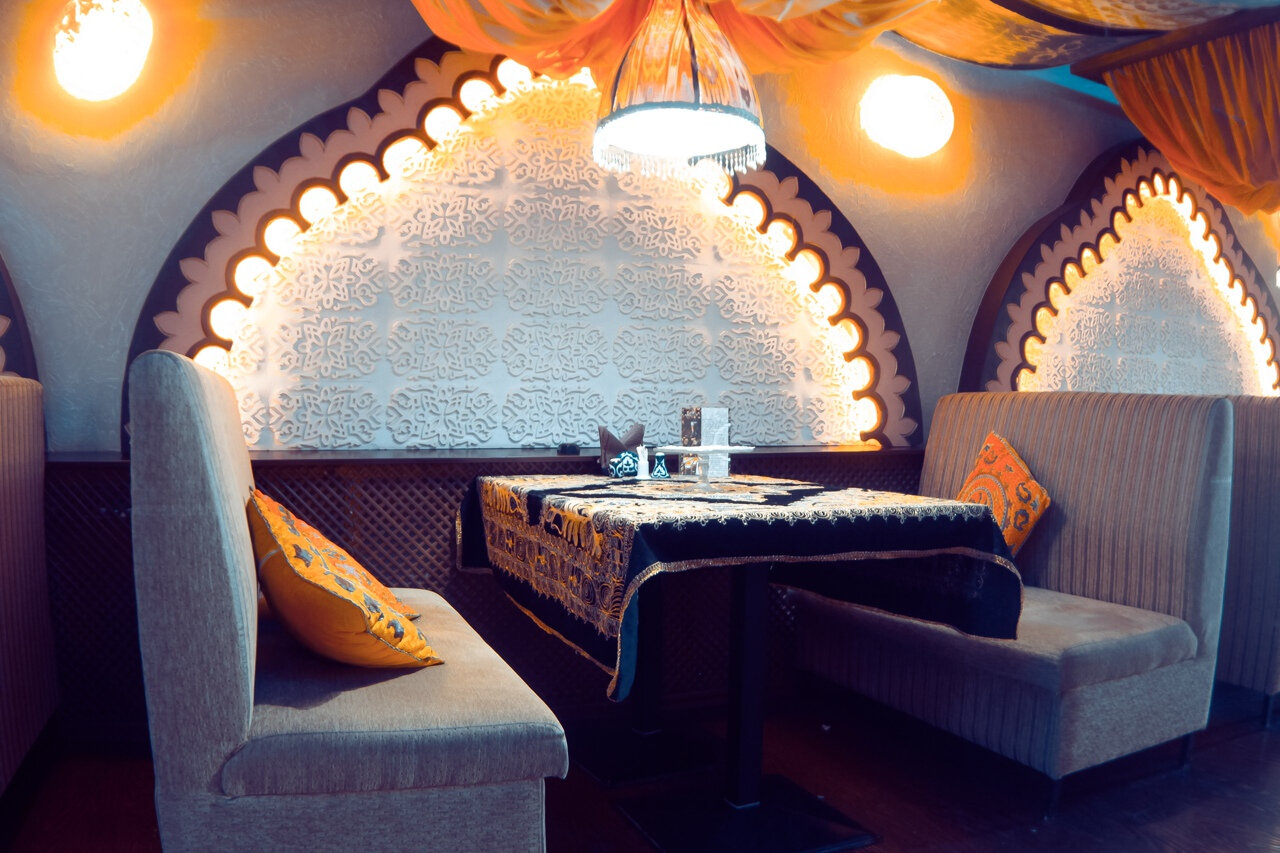 Ресторан «Тамерлан» стилизован под чайхану.