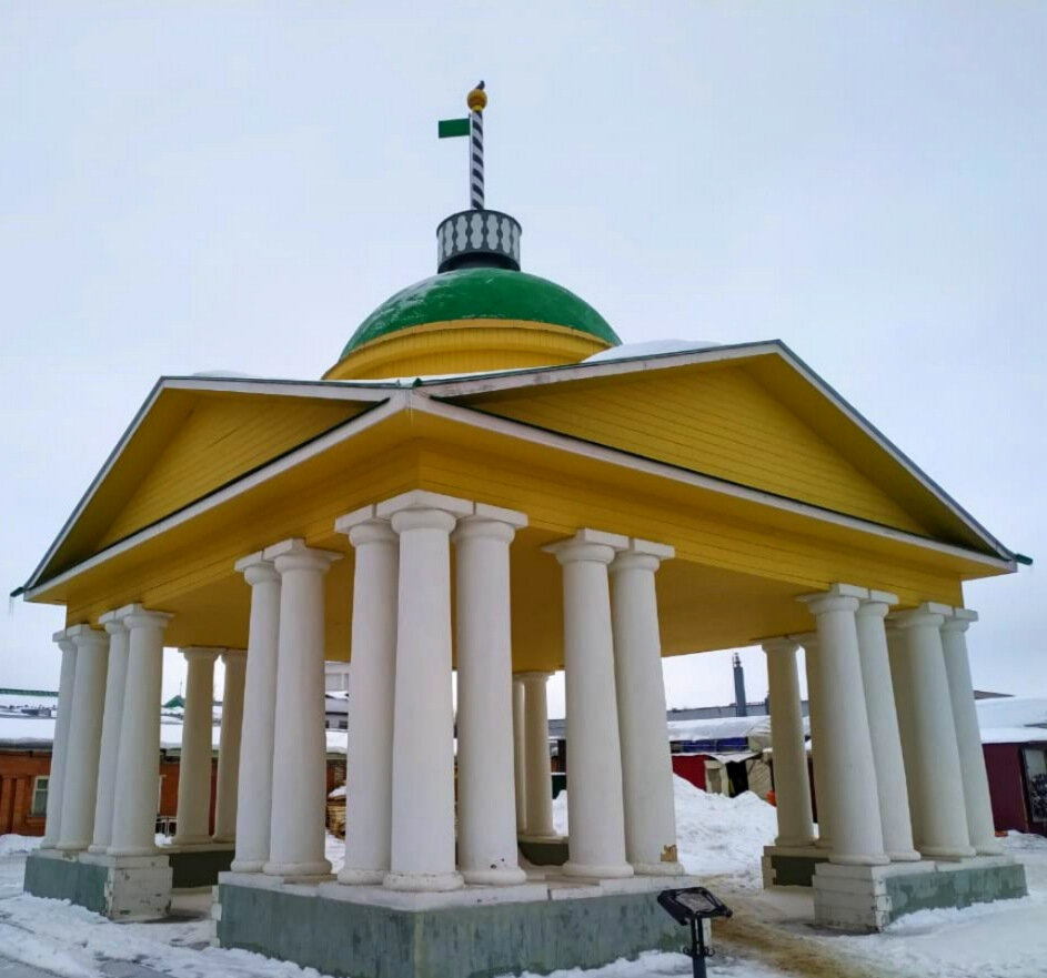 Весы — это также нулевой километр города.