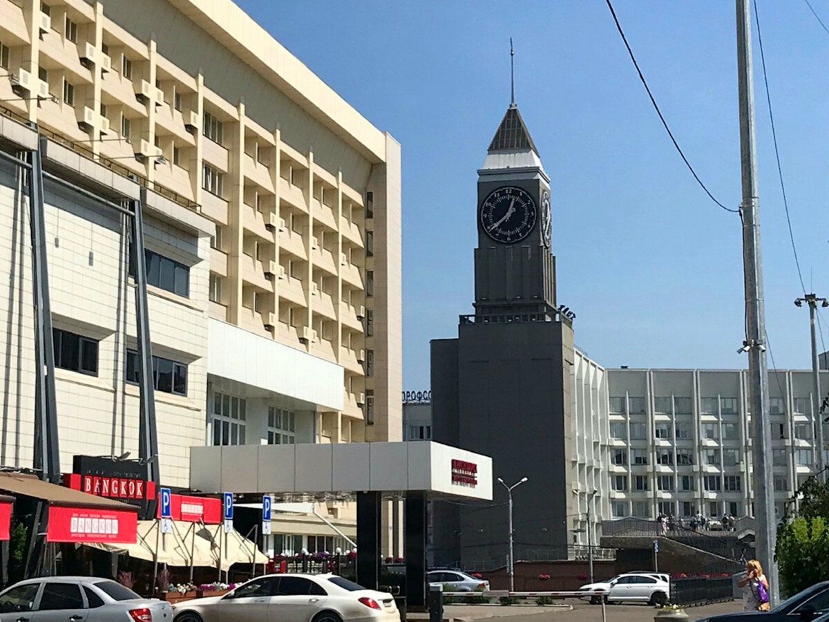 Башня — часть здания городской администрации и один из символов города