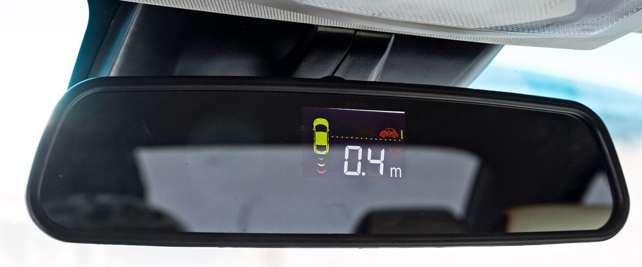 Прочитайте: Парктроники для автомобиля: как устроены, принцип работы и ...