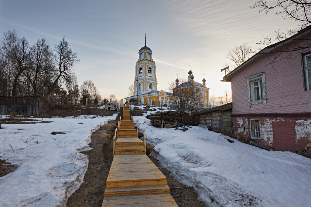 Әпкесі ағасына порно көрсетті