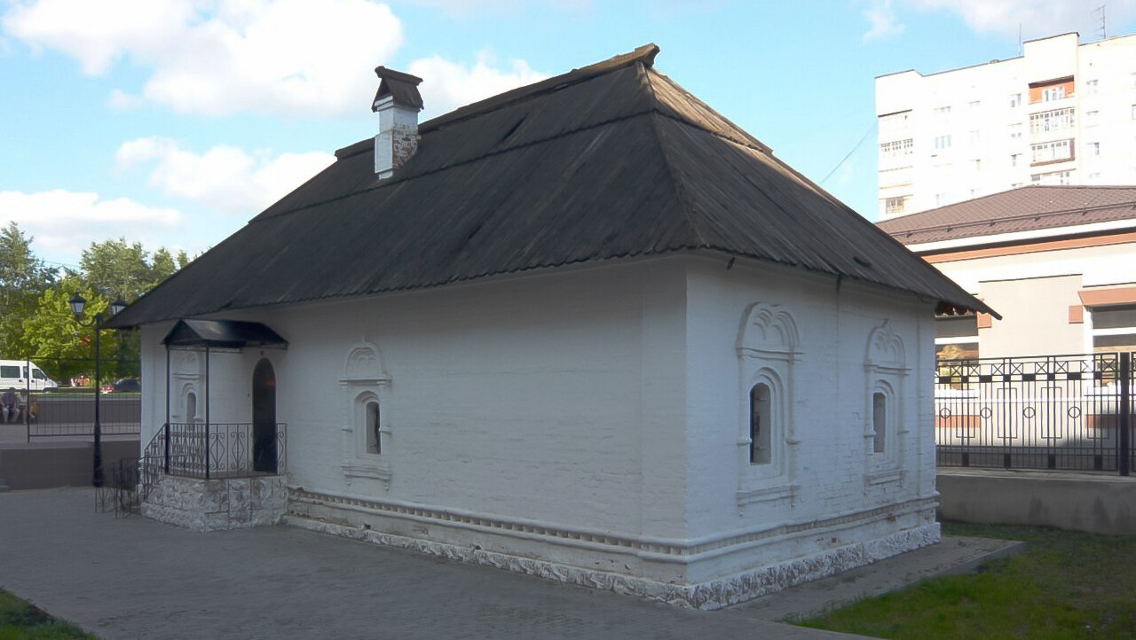 Палатка — древняя кирпичная постройка, ставшая символом Иванова.