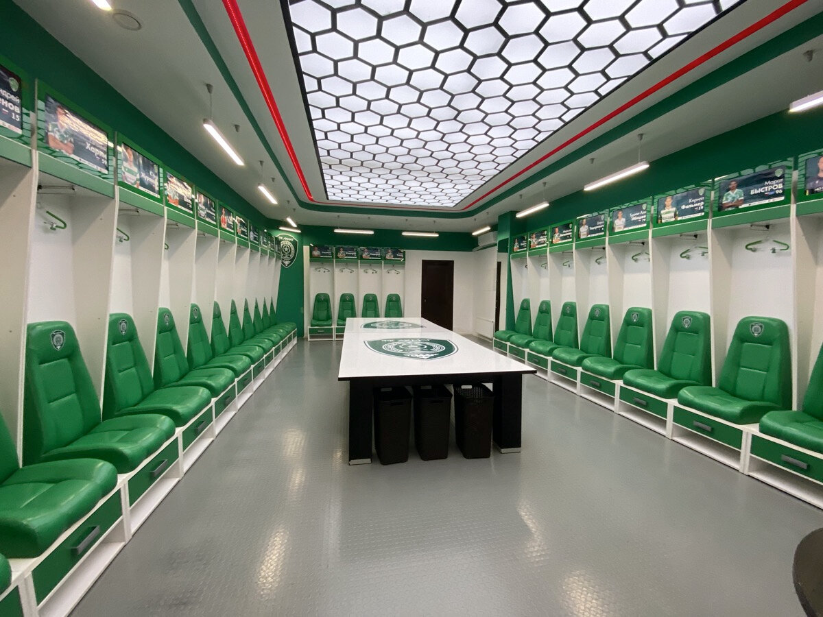 Так выглядит раздевалка клуба «Ахмат»