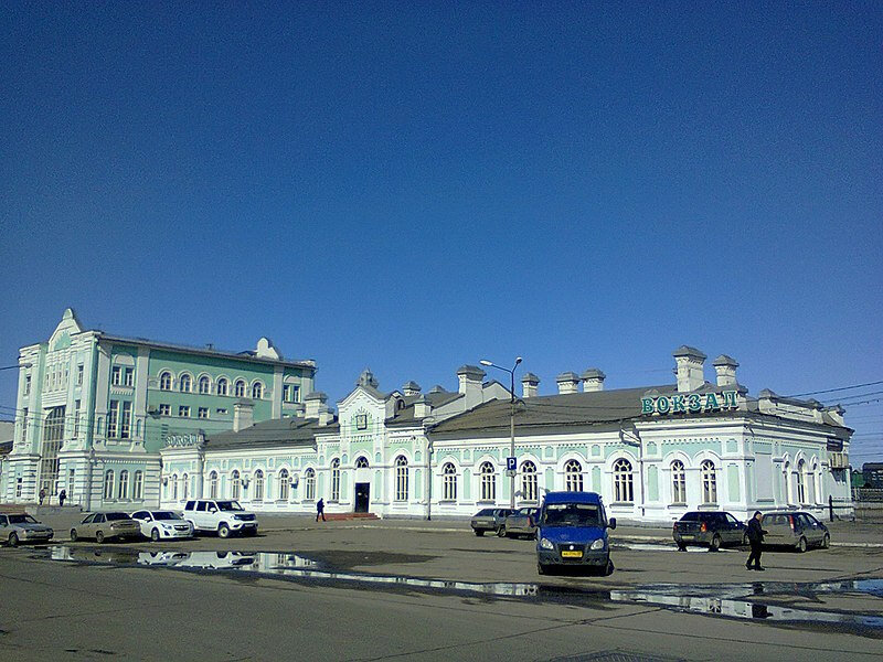 Комплекс зданий вокзала — объект культурного наследия и самая первая достопримечательность, которую вы увидите, приезжая в Череповец на поезде.