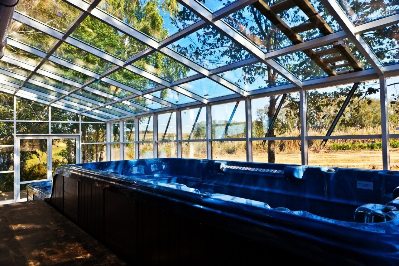 В стоимость проживания в отеле «Орловский» входит посещение бассейна, финской сауны и хаммама.