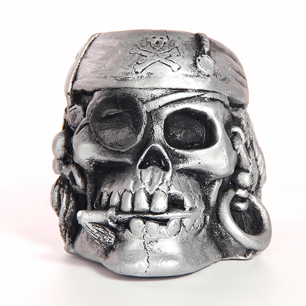 фото Фигурка Череп Пират 9х9 см античное серебро
