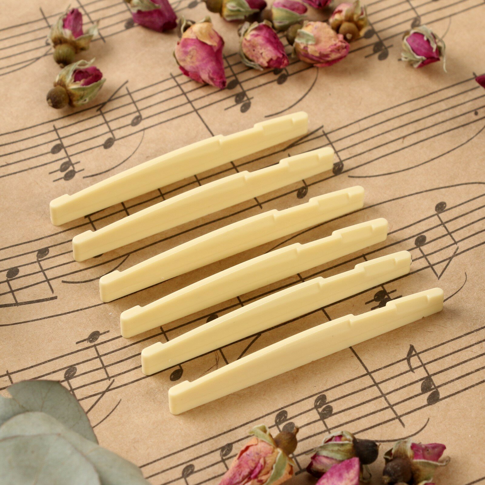 фото Набор нижних порожков для гитары Music life, 6 штук, 7х0,9х0,3см, белый (1шт.)