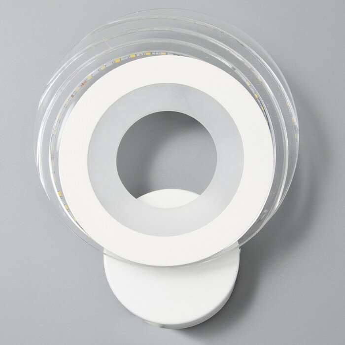 фото Бра "Круг" LED 12Вт 3000-4000К белый 24х19х4 см