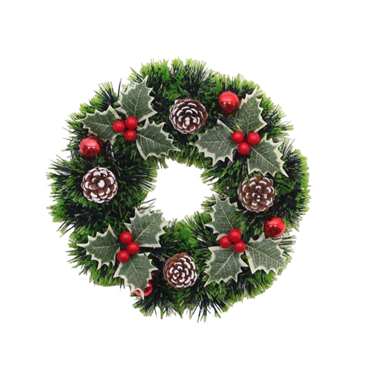 фото Венок новогодний Шишки, листья и ягоды, d 28 см