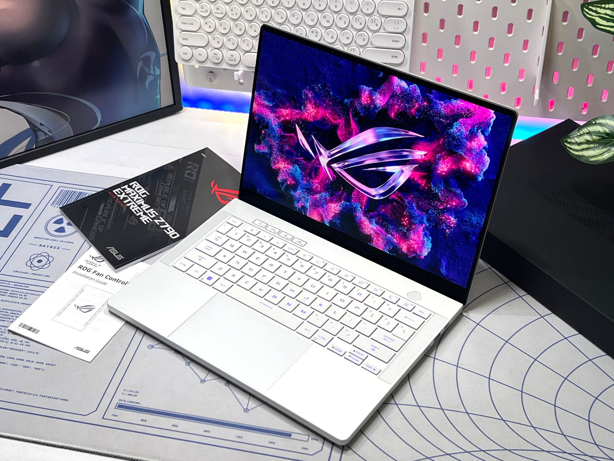 Asus ROG Zephyrus G14 / RTX 4060 (8GB) / AMD Ryzen 9 8945HS / Oled / игровой ноутбук