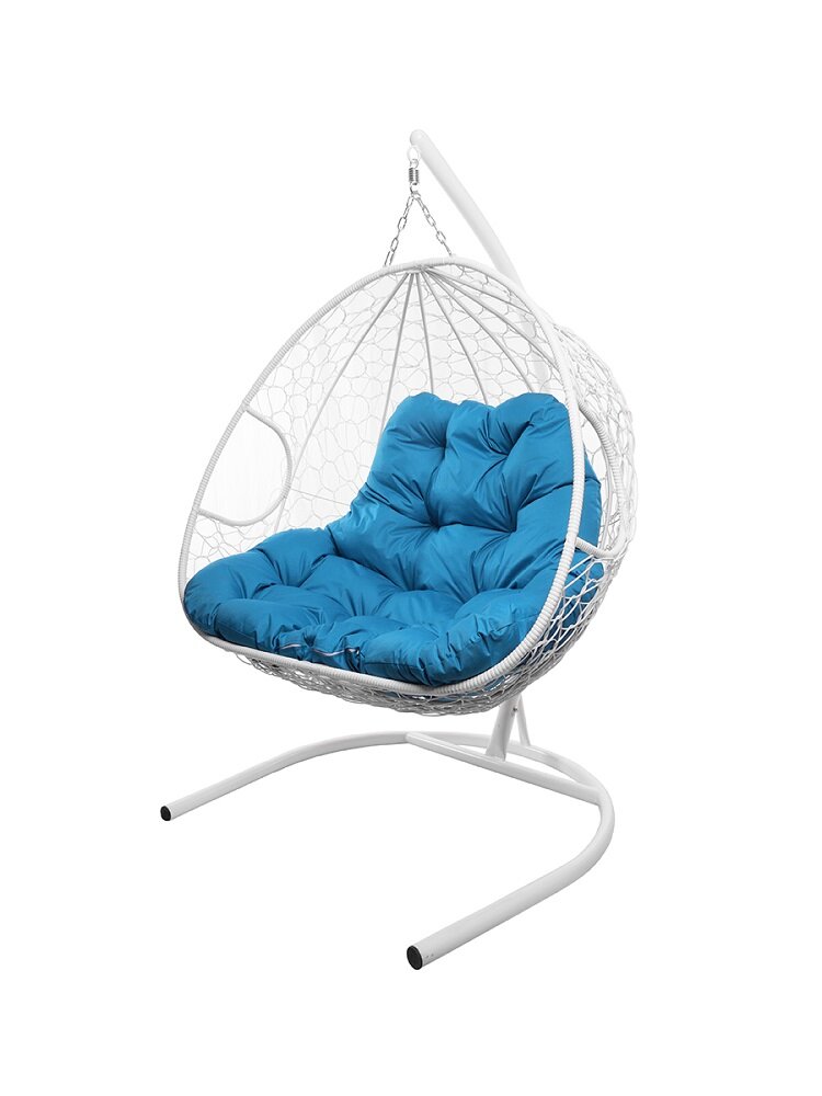 Подвесное кресло с ротангом Для компании белое, голубая подушка
