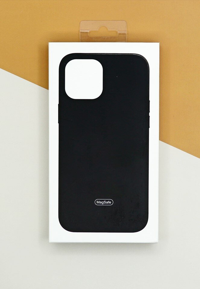 Чехол-накладка для iPhone 15, экокожа, магнитный (MagSafe), без лого, X-CASE, черный