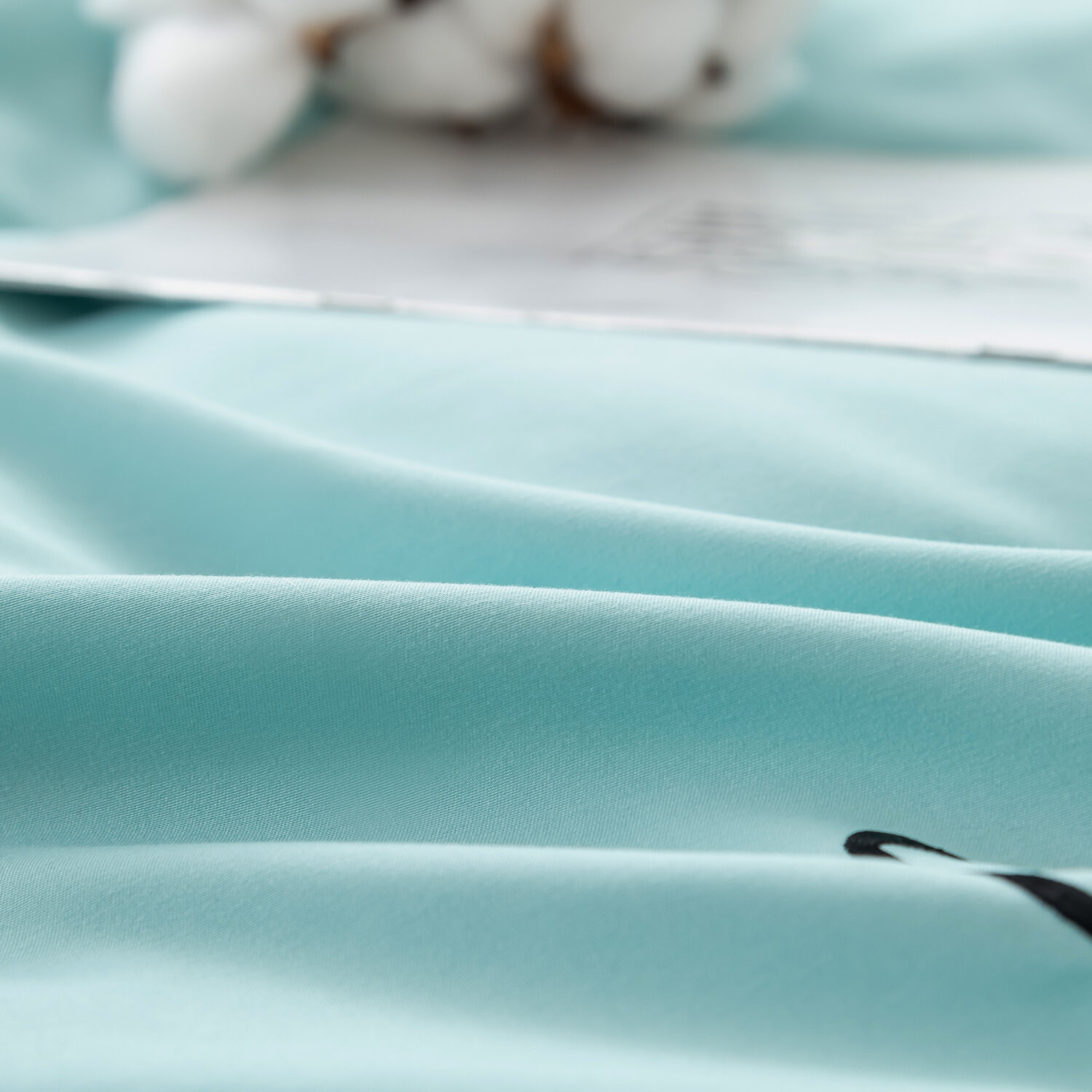 Комплект постельного белья Однотонный Сатин Вышивка на резинке CHR024 - фотография № 3