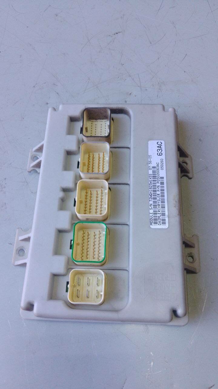 Блок комфорта Dodge Caravan 4 (2000 - 2007) 0000798V012