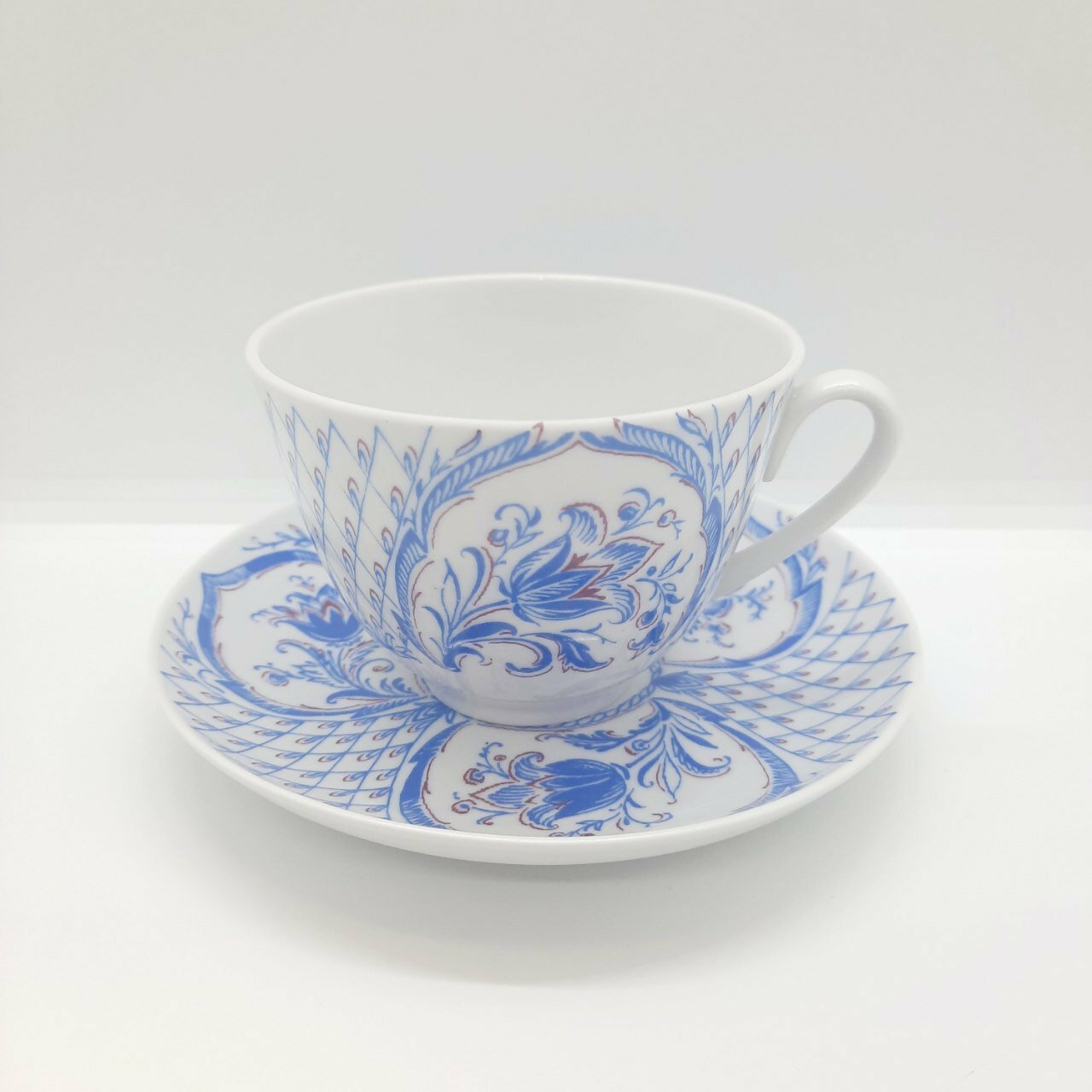 фото Пара чайная "Синяя птица", фарфор, деколь, Ленинградский фарфоровый завод (ЛФЗ)