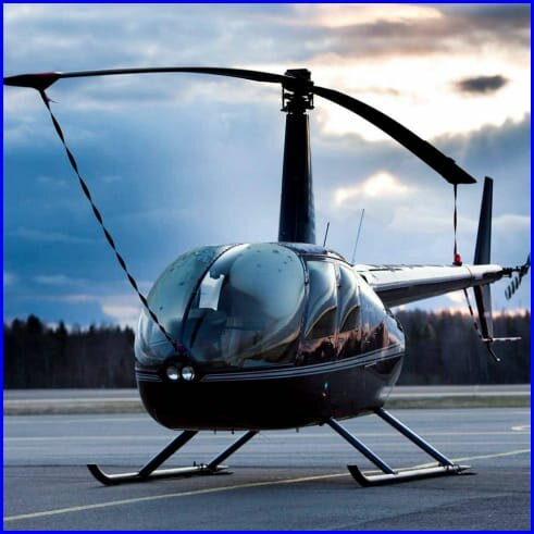 Подарочный сертификат "Полет на вертолете Robinson R44 над Петербургом", для троих, в подарочной упаковке, Санкт-Петербург