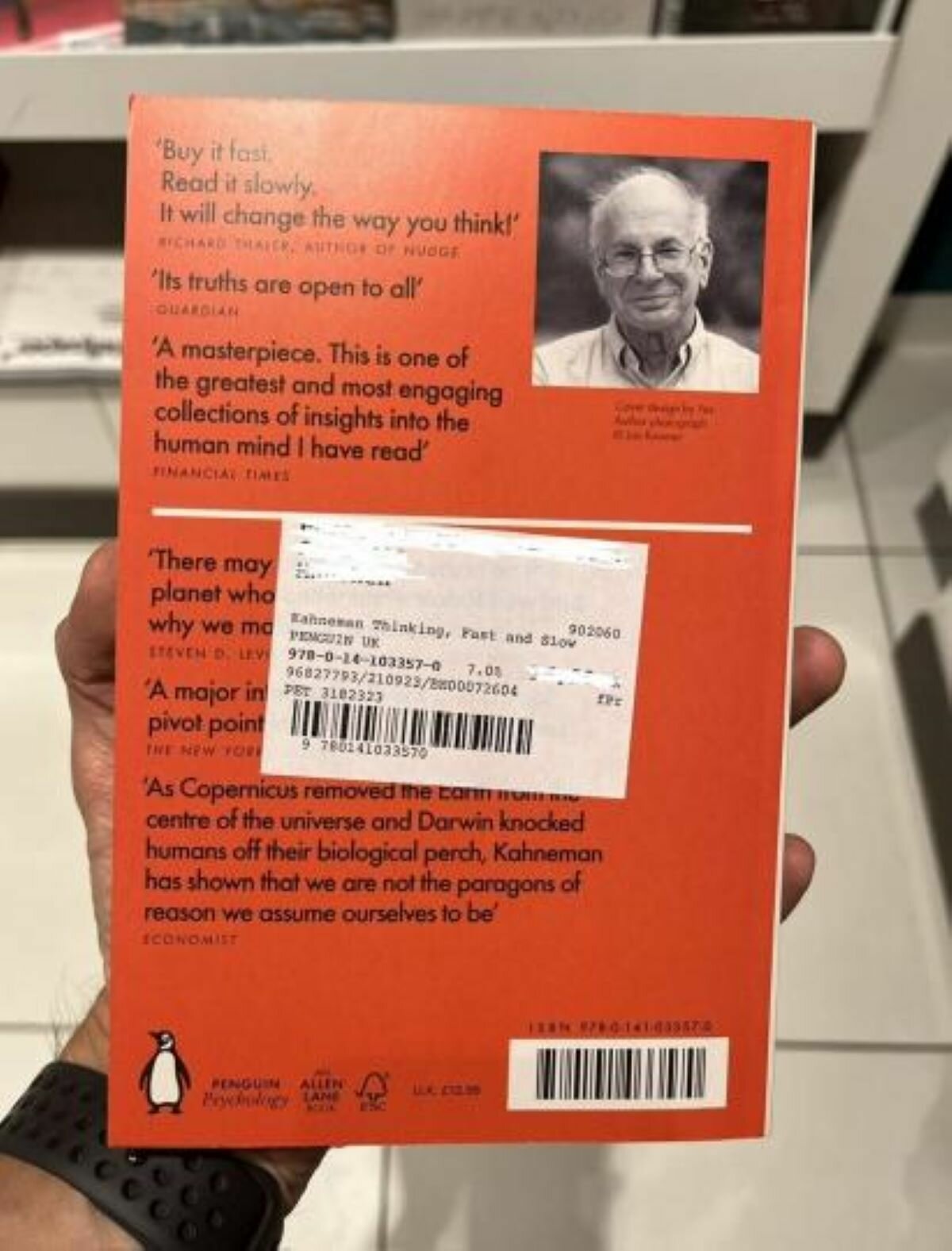 Книга на английском языке Thinking Fast and Slow by Daniel Kahneman/ Быстрое и медленное мышление Даниэль Канеман