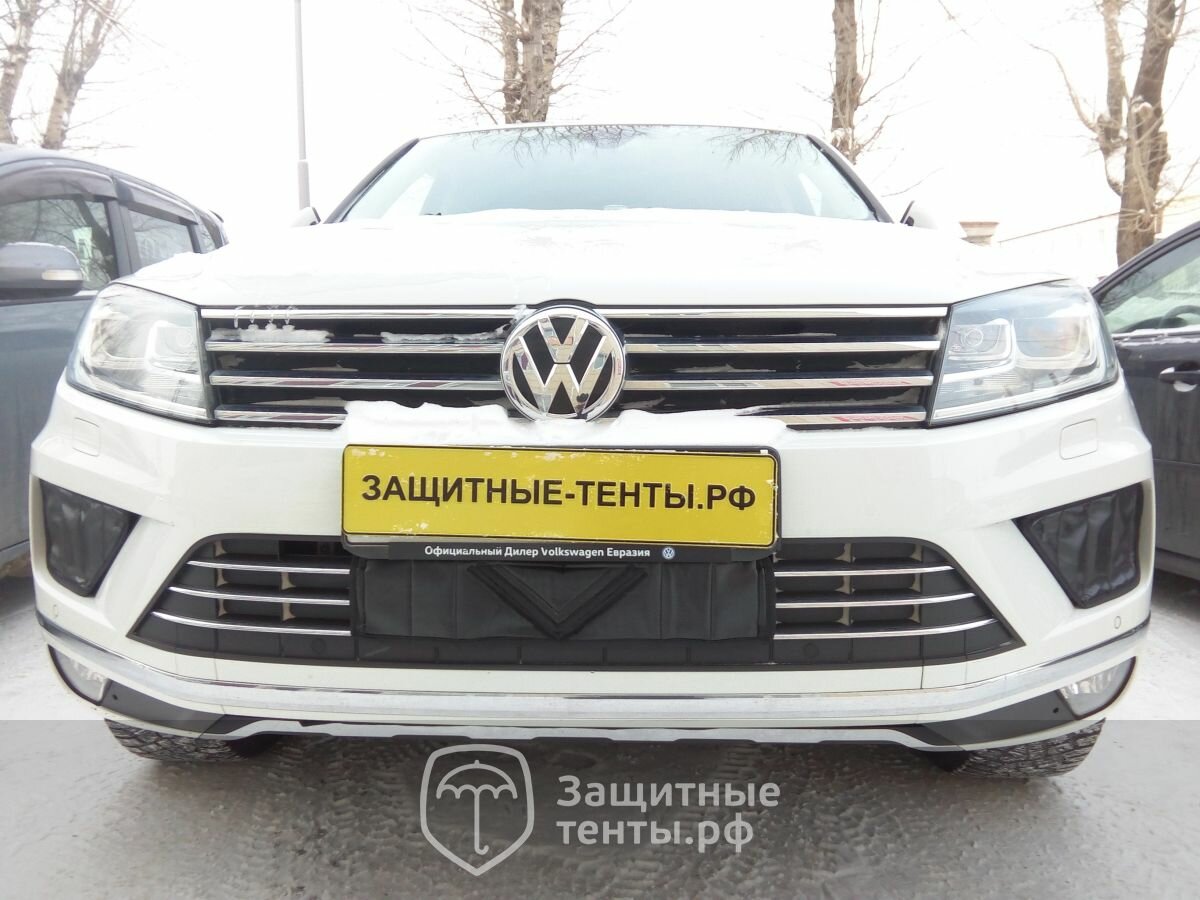 Маска утеплитель радиатора стандарт для внедорожника Volkswagen Touareg 2010-2014 / Фольксваген Туарег 2010-2014