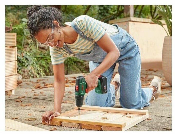 Дрель-шуруповерт Bosch Easydrill 18V-40 (2x 1,5Aч) + AL18V-20 кейс (06039D8002) - фото №3