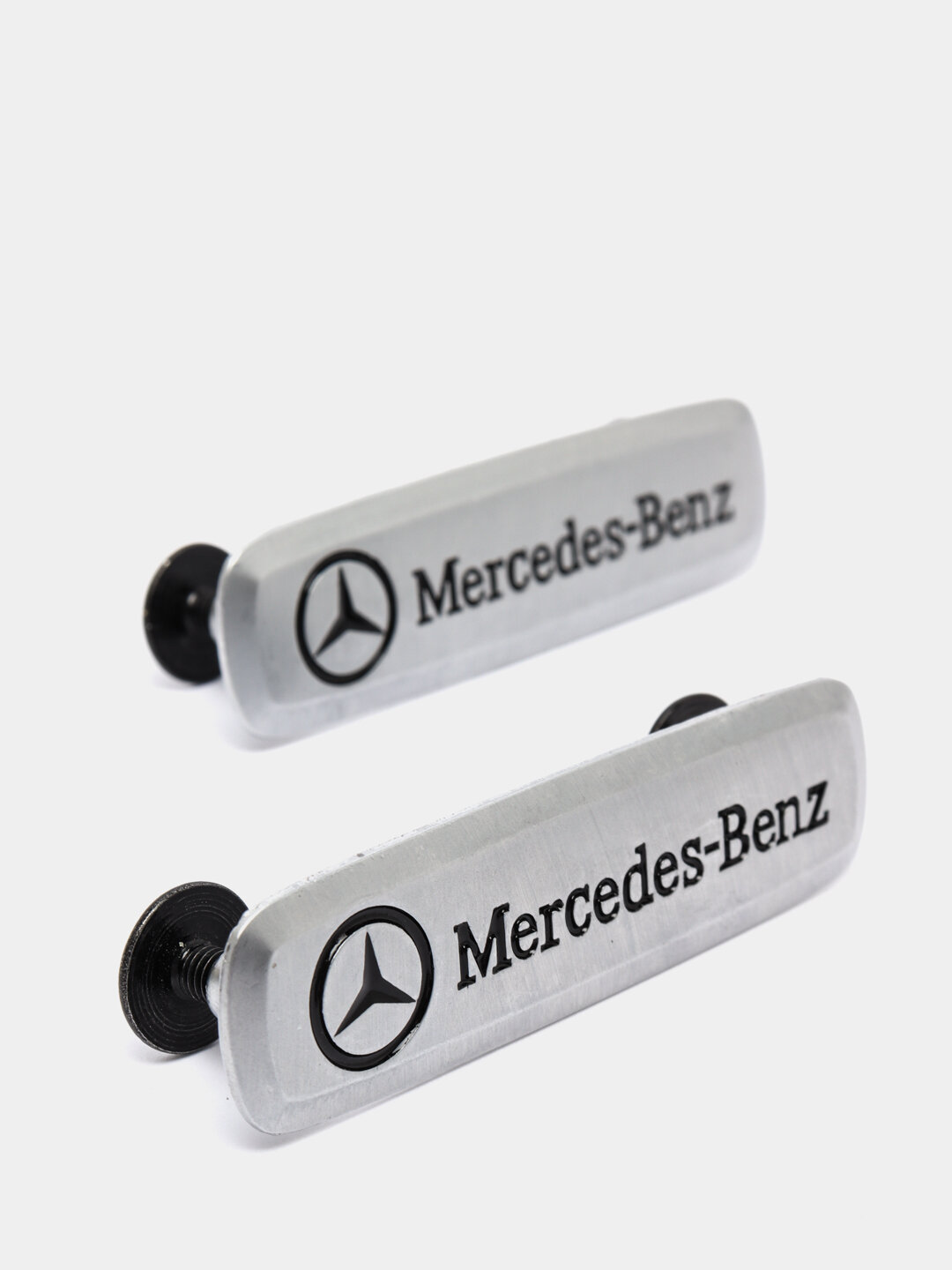 Комплект шильдиков с эмблемой авто "MERCEDES-BENZ" и 4 винтовыми креплениями (Пара)